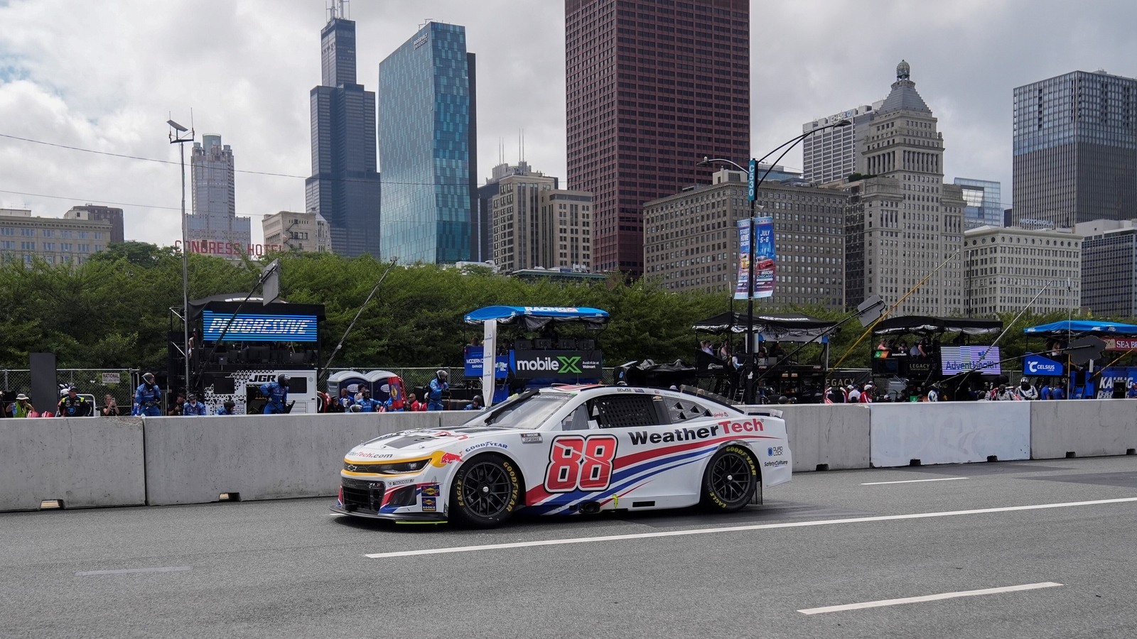 3rd Annual NASCAR Chicago Street Race: A Weekend Of Thrills And Spills 3rd Annual NASCAR Chicago Street Race: A Weekend Of Thrills And Spills
