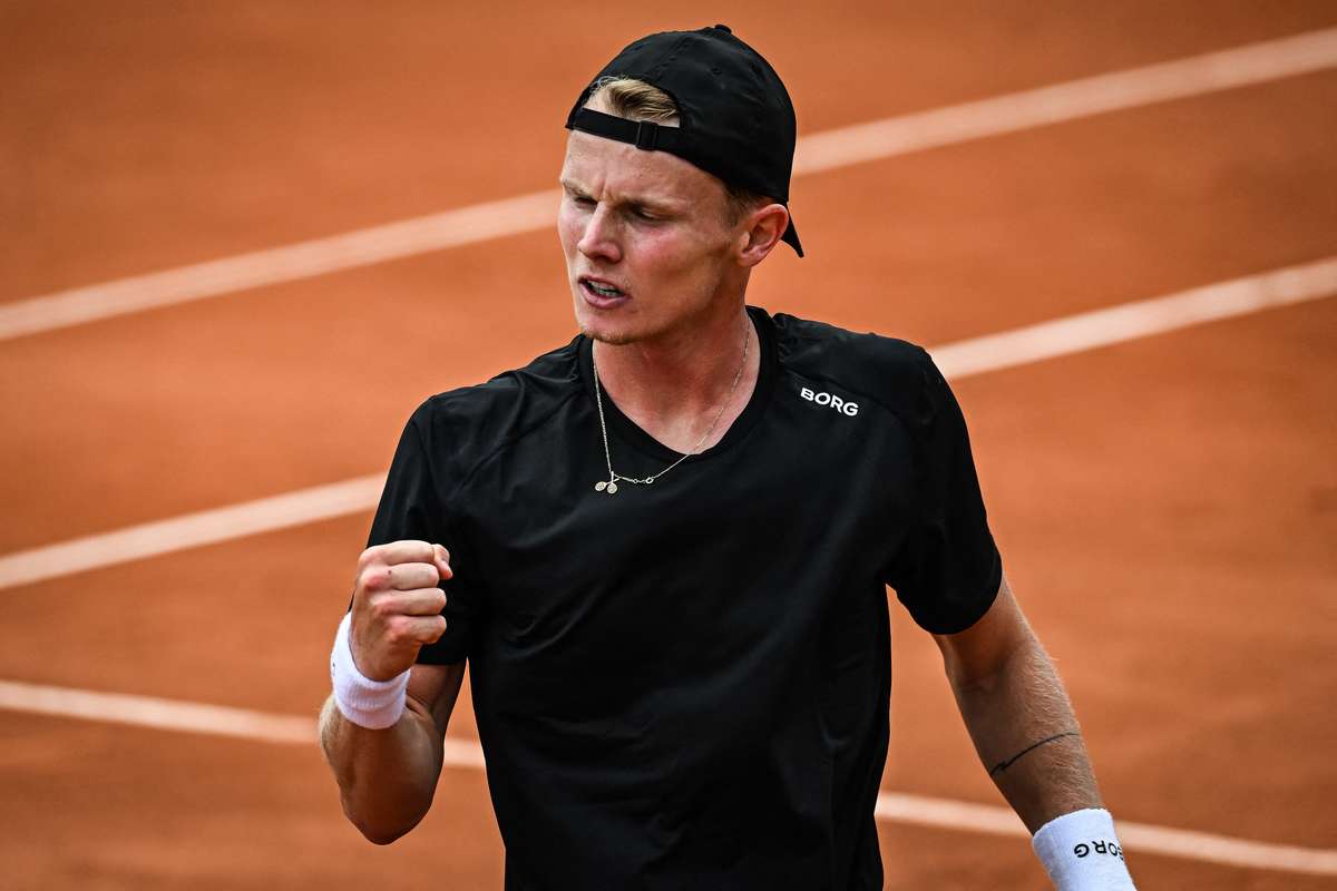 Against All Odds: De Jong's Two-Set Deficit Overcome At Roland Garros Against All Odds: De Jong's Two-Set Deficit Overcome At Roland Garros
