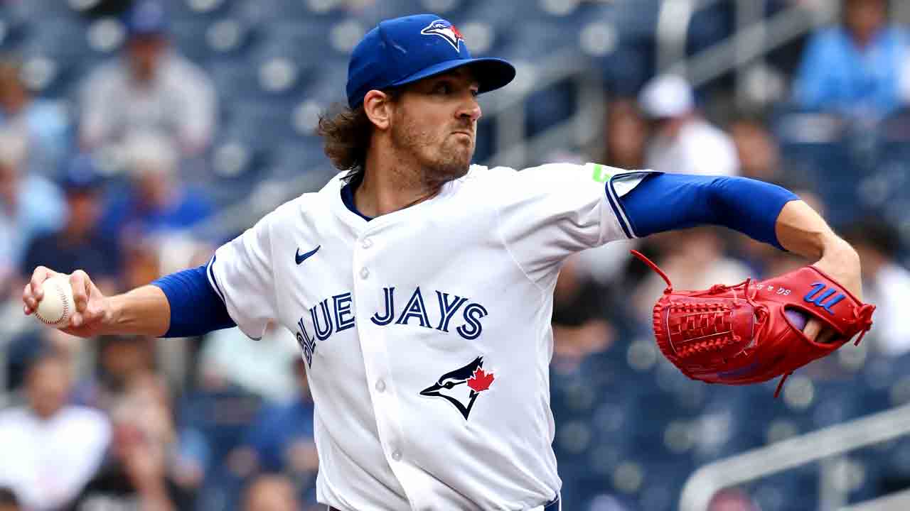 Blue Jays Aim For Series Victory Against Astros After Recent Setback