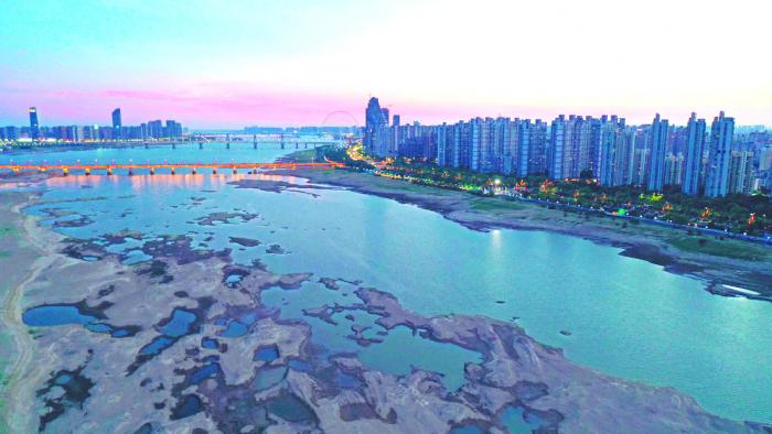 China Induce Lluvia Artificial: Tecnología Contra La Sequía En Regiones Clave China Induce Lluvia Artificial: Tecnología Contra La Sequía En Regiones Clave