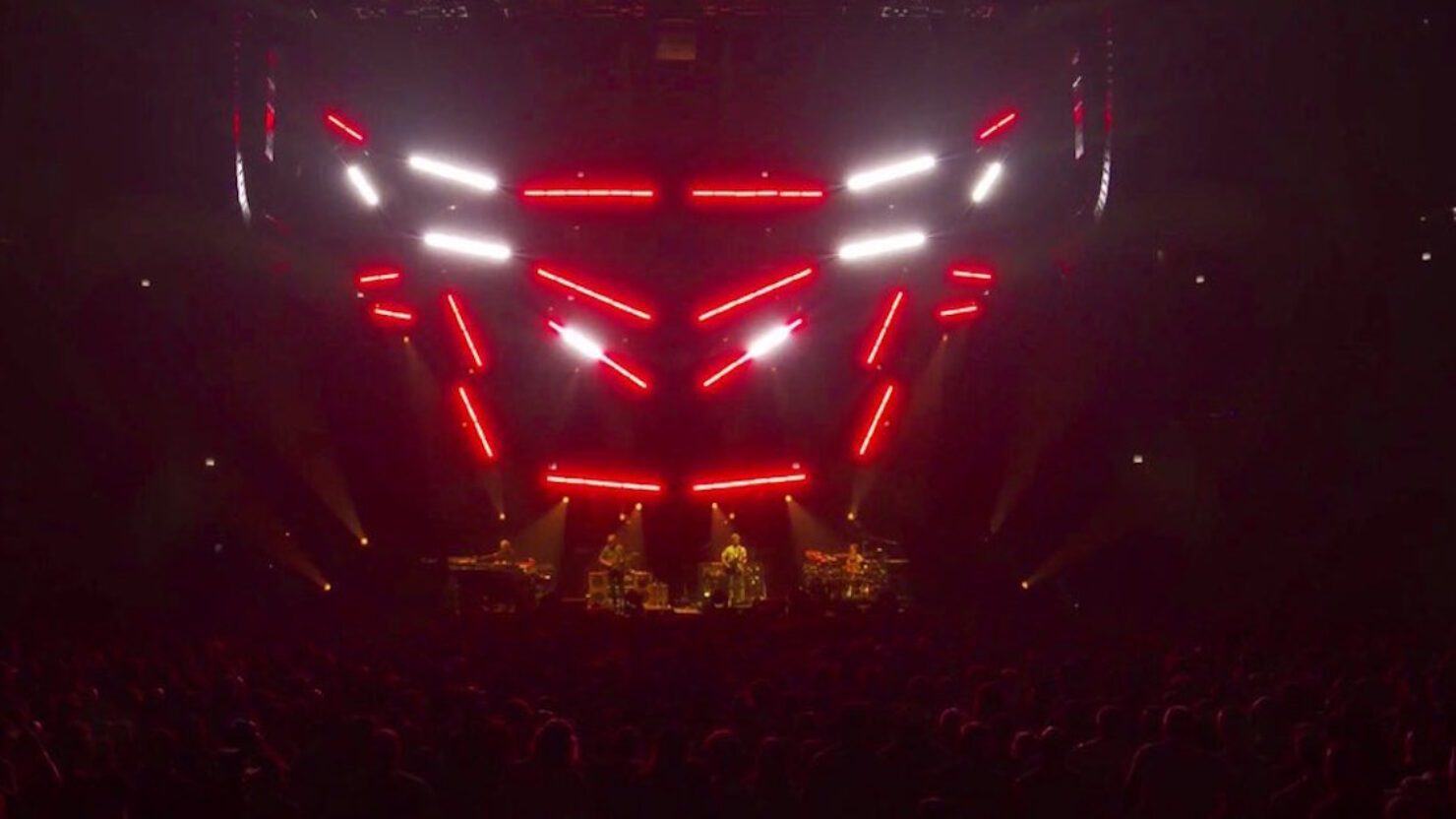 Deep Tracks And Rarities Dominate Phish's United Center Show