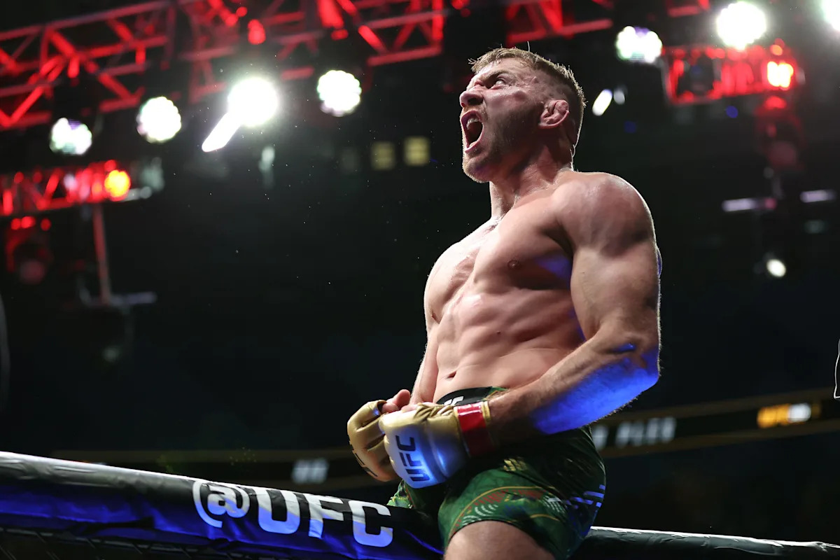Dricus Du Plessis: Chael Sonnen's P4P Top Three Contender Following Chimaev Fight