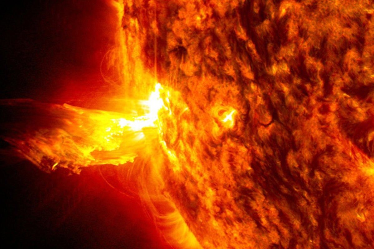 Earth Faces Blackout Risk: NASA Issues Urgent Solar Flare Warning