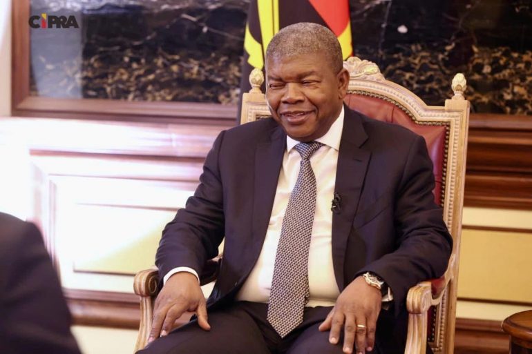Eleições Em Angola: Presidente Defende Novas Leis Para Garantir Imparcialidade Eleições Em Angola: Presidente Defende Novas Leis Para Garantir Imparcialidade