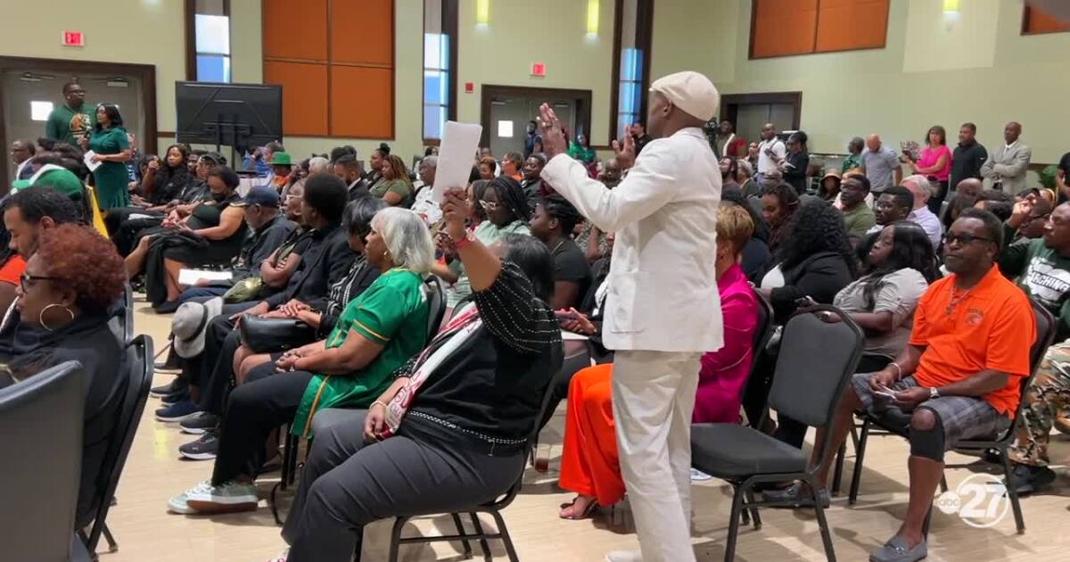 FAMU Presidential Candidate Faces Hostile Crowd At Meet-and-Greet FAMU Presidential Candidate Faces Hostile Crowd At Meet-and-Greet