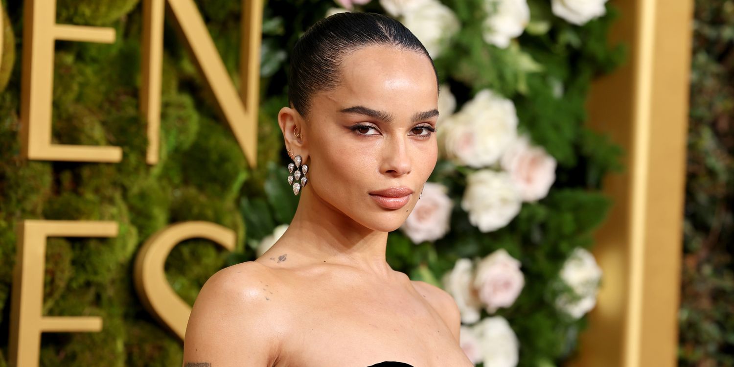Fashion Icon Zoë Kravitz Wears A Hip-Skimming Skirt Fashion Icon Zoë Kravitz Wears A Hip-Skimming Skirt
