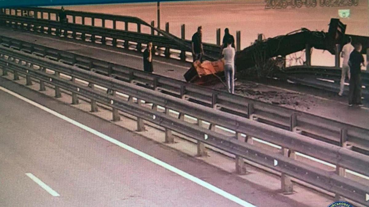 Fresh Attack On Crimean Bridge: Ukraine Claims New Underwater Sabotage Operation Fresh Attack On Crimean Bridge: Ukraine Claims New Underwater Sabotage Operation