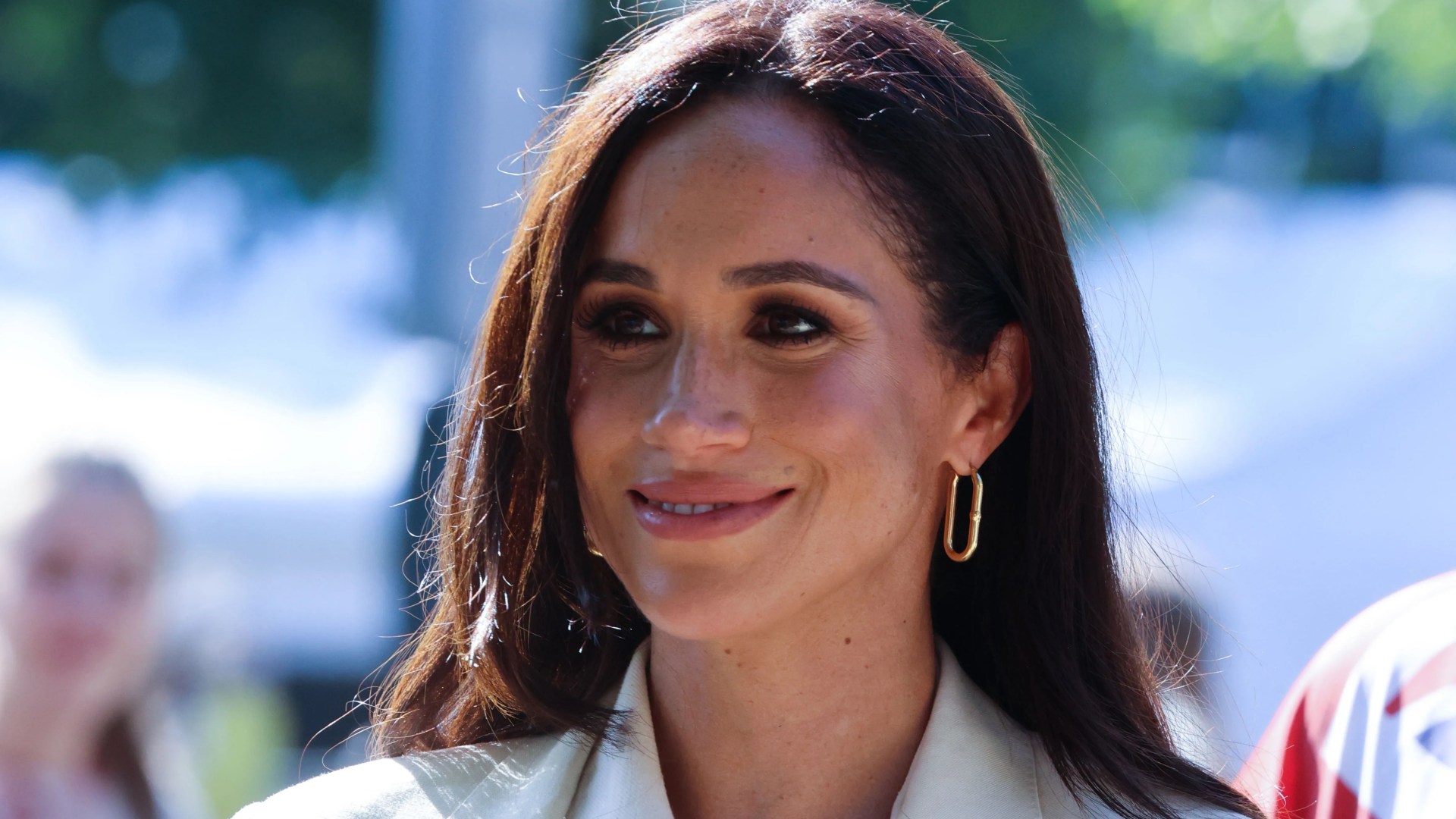 Harry And Meghan: A Professional Split? Duchess's New Netflix Deal Unveiled Harry And Meghan: A Professional Split? Duchess's New Netflix Deal Unveiled