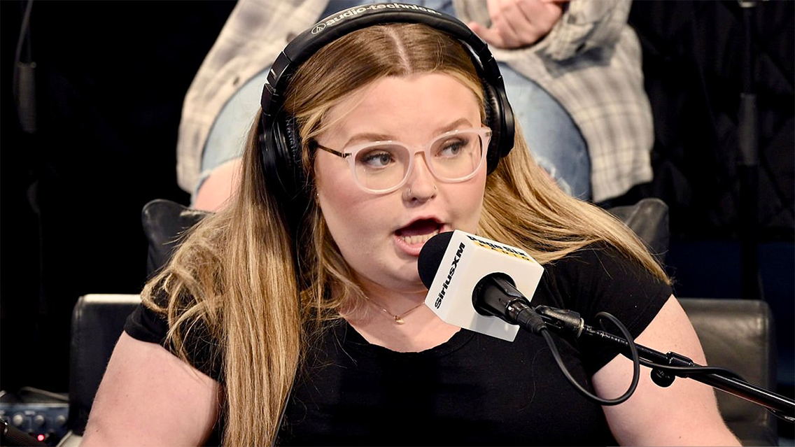 Honey Boo Boo Vs. Patti Lupone: The Details Of Their Recent Feud Honey Boo Boo Vs. Patti Lupone: The Details Of Their Recent Feud