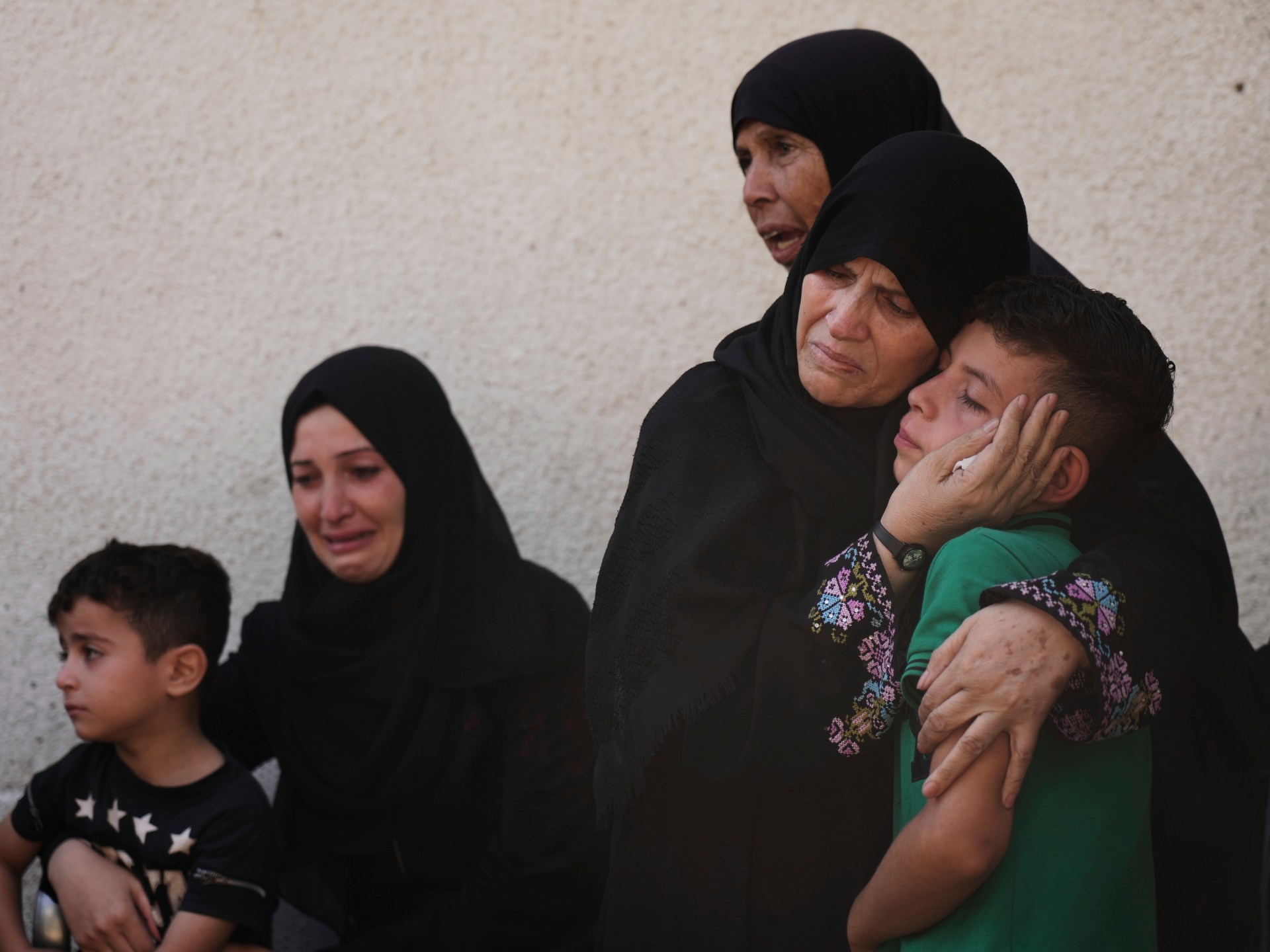 Israel Launches Gaza Airstrikes Amidst Renewed Houthi Missile Fire In Yemen Israel Launches Gaza Airstrikes Amidst Renewed Houthi Missile Fire In Yemen