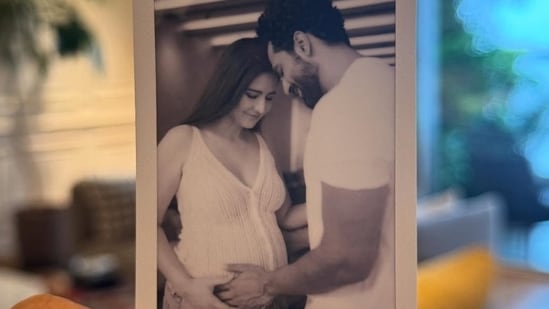 Katrina Kaif's Baby Bump: Couple Announces Pregnancy, Expresses Excitement Katrina Kaif's Baby Bump: Couple Announces Pregnancy, Expresses Excitement