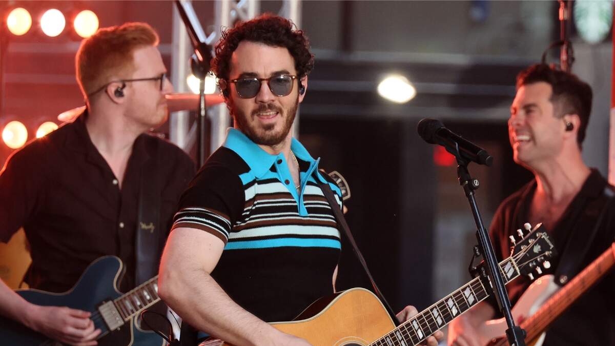 Kevin Jonas' Kids' Hilarious Behind-the-Scenes Role In New Video