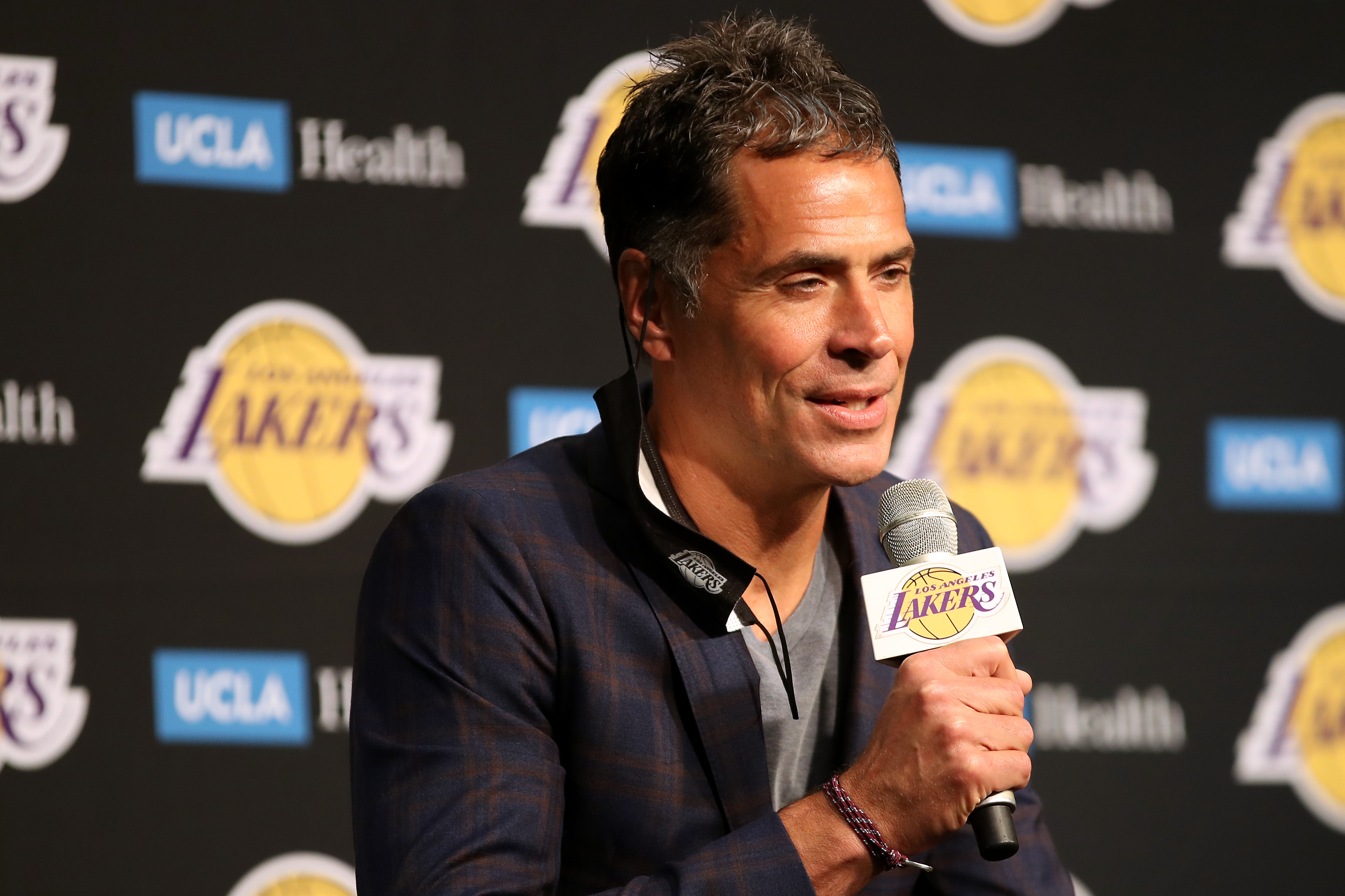 Lakers Front Office Discusses Center Trade With Western Conference Foe