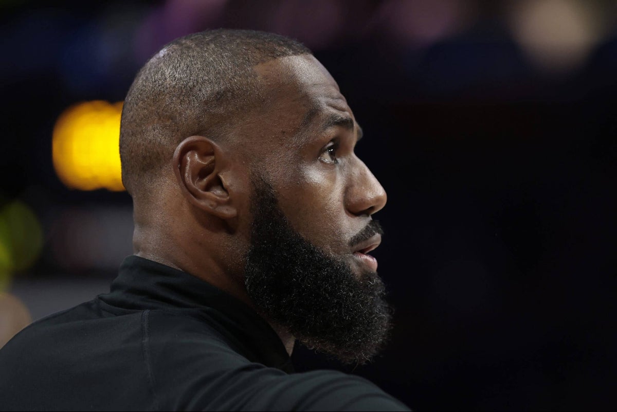 LeBron James's Summer League Appearance Fuels Lakers Speculation LeBron James's Summer League Appearance Fuels Lakers Speculation
