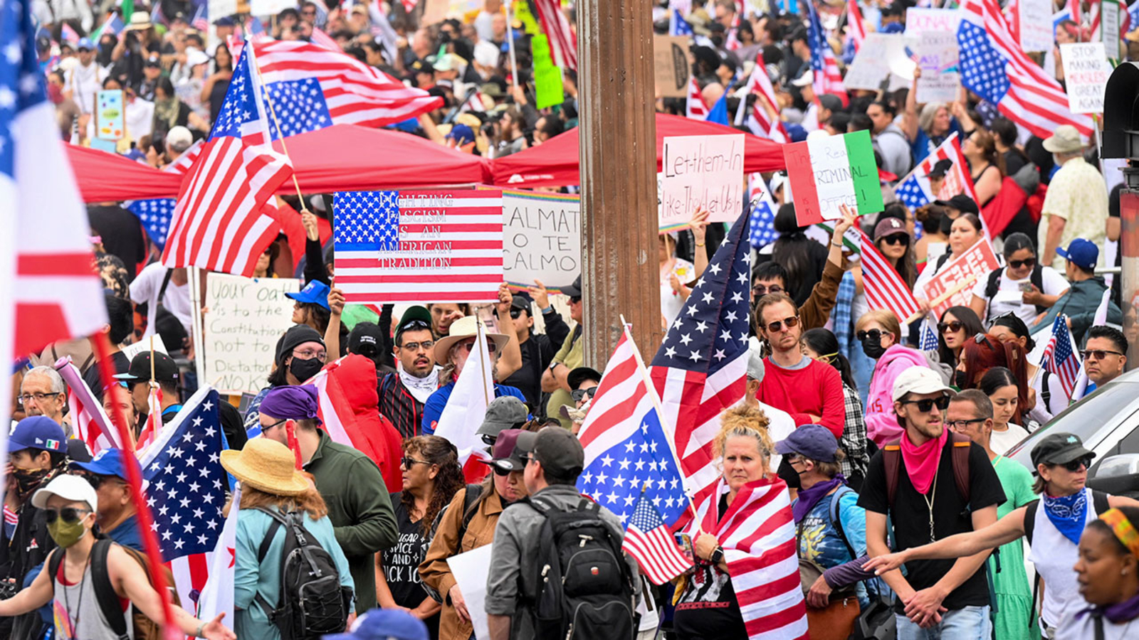 Marines Deploy To LA Federal Building Amid Marines Deploy To LA Federal Building Amid