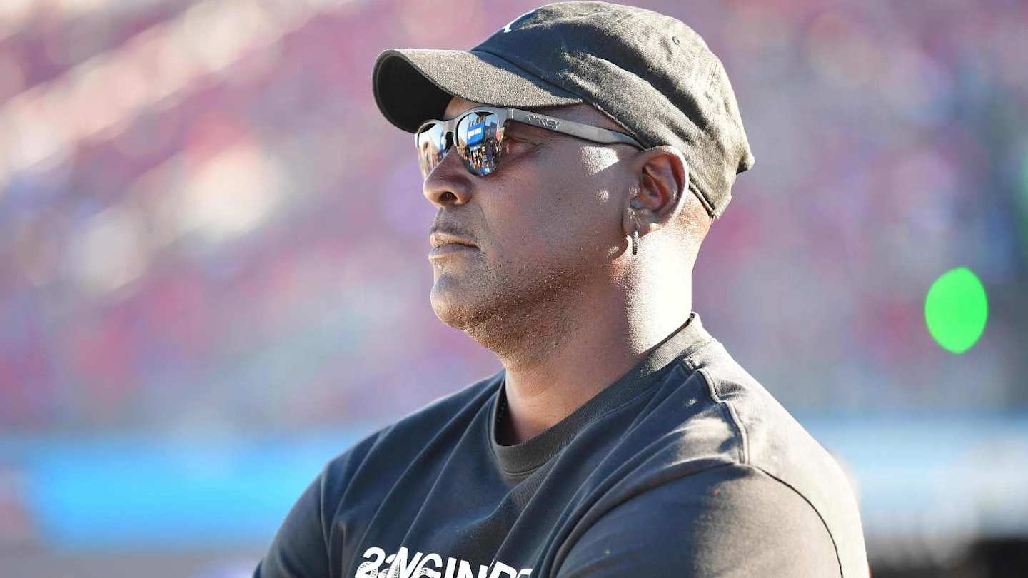 Michael Jordan & NBC: A Shocking Announcement Sparks Debate Among NBA Fans