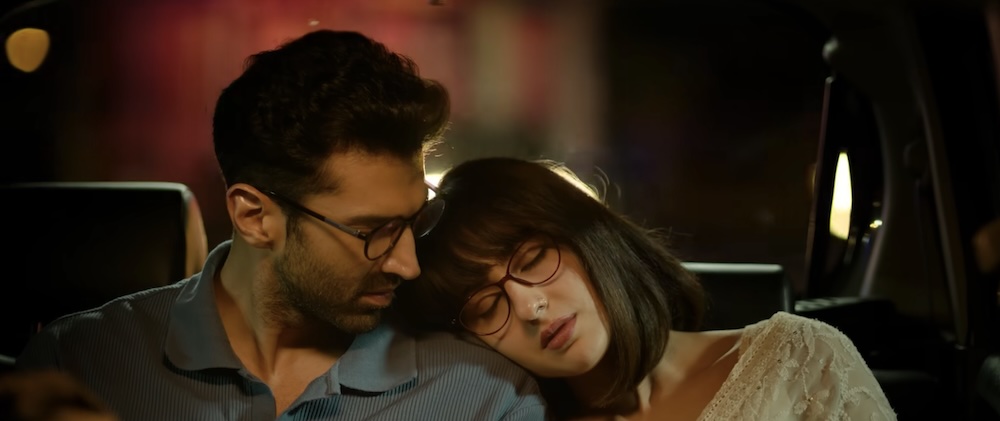 Movie Review: Exploring The Visuals And Story Of Metro In Dino Movie Review: Exploring The Visuals And Story Of Metro In Dino