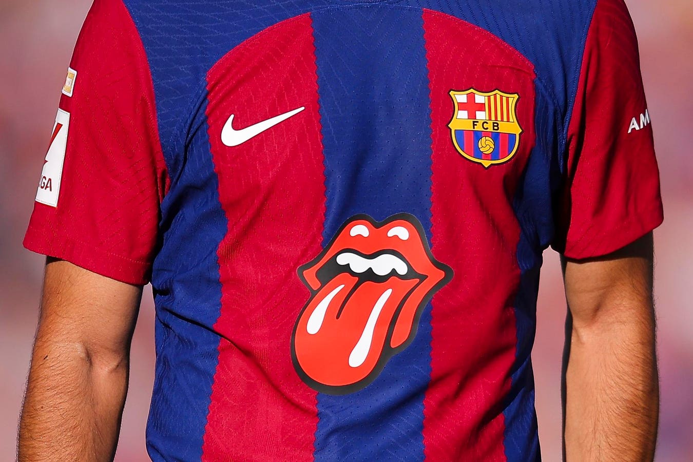 New FC Barcelona Kit: El Clásico Edition
