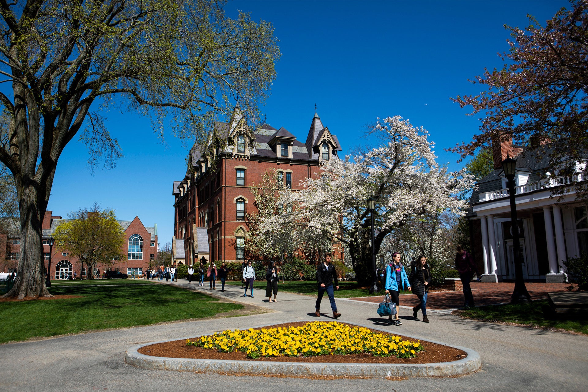 New Tufts Tuition Policy: Free College For Families With Incomes Under $150,000 New Tufts Tuition Policy: Free College For Families With Incomes Under $150,000