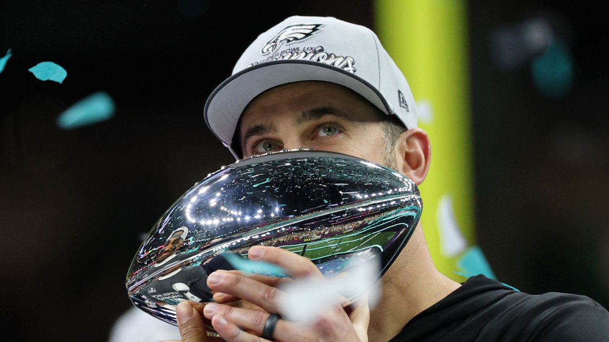 Nick Sirianni Gets Multi-Year Contract Extension With Eagles Nick Sirianni Gets Multi-Year Contract Extension With Eagles