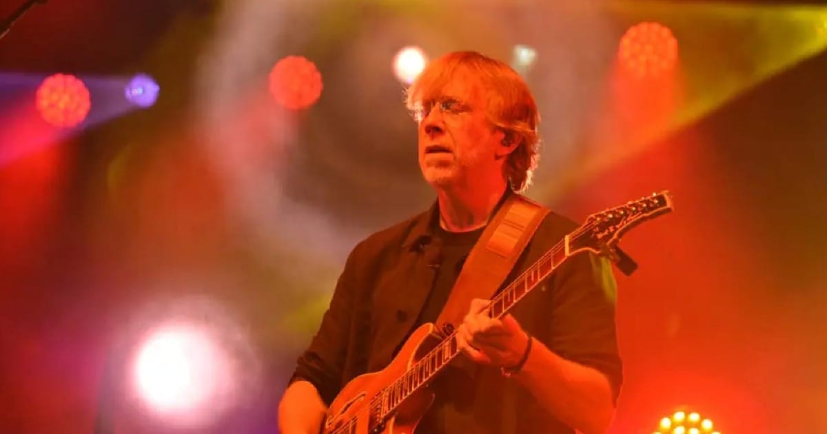 Night Two In North Charleston: Phish's Unconventional Setlist Features State Song And Classic Rock Covers Night Two In North Charleston: Phish's Unconventional Setlist Features State Song And Classic Rock Covers