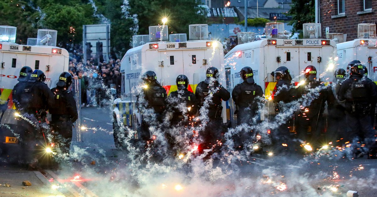 Northern Ireland Riots: Petrol Bomb Attacks Continue Into Third Night Northern Ireland Riots: Petrol Bomb Attacks Continue Into Third Night