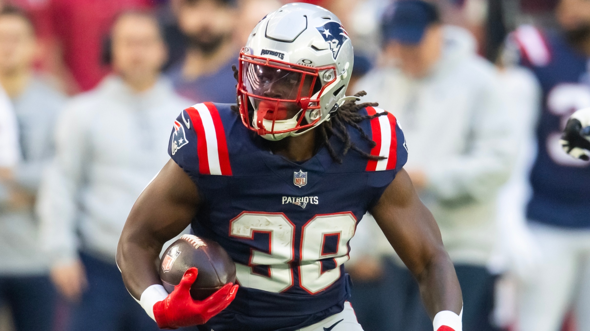 Patriots Veteran's Urgent Message: This Rookie Is A Game-Changer For NFL Defenses Patriots Veteran's Urgent Message: This Rookie Is A Game-Changer For NFL Defenses