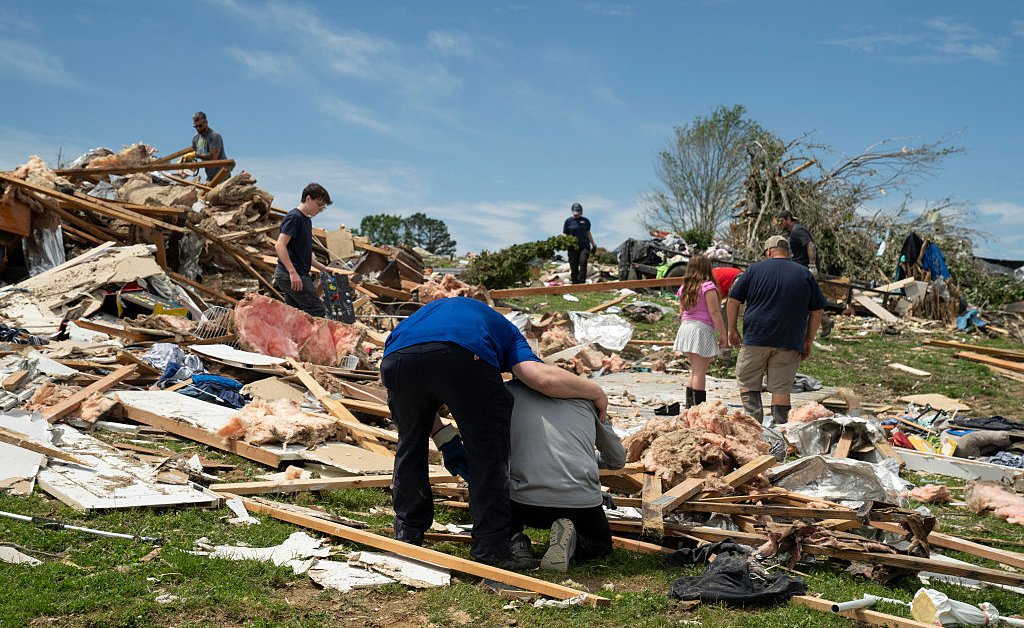 Powerful Tornadoes Wreck Havoc:  Death Toll Rises In Midwest And South