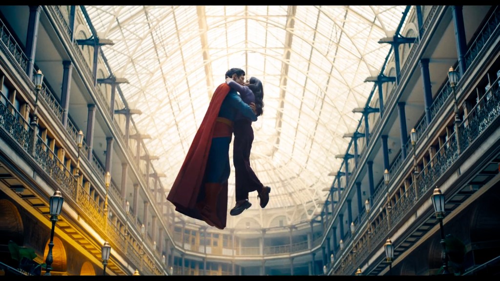 Record-Breaking Superman Ticket Sales: Amazon Prime Early Access Fuels Fandango's Best Day