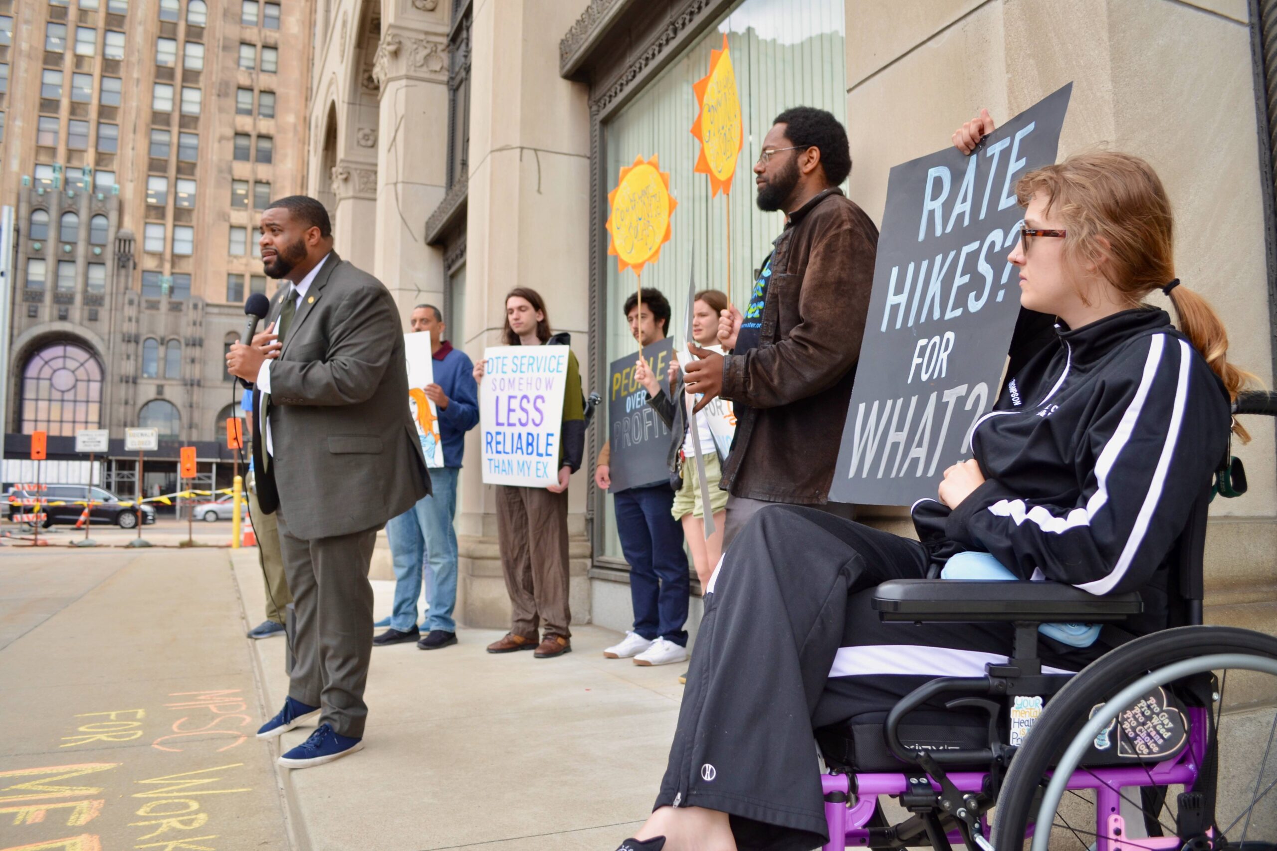 Rising DTE Energy Bills And Outages Prompt Lawmaker's Intervention In Detroit Rising DTE Energy Bills And Outages Prompt Lawmaker's Intervention In Detroit