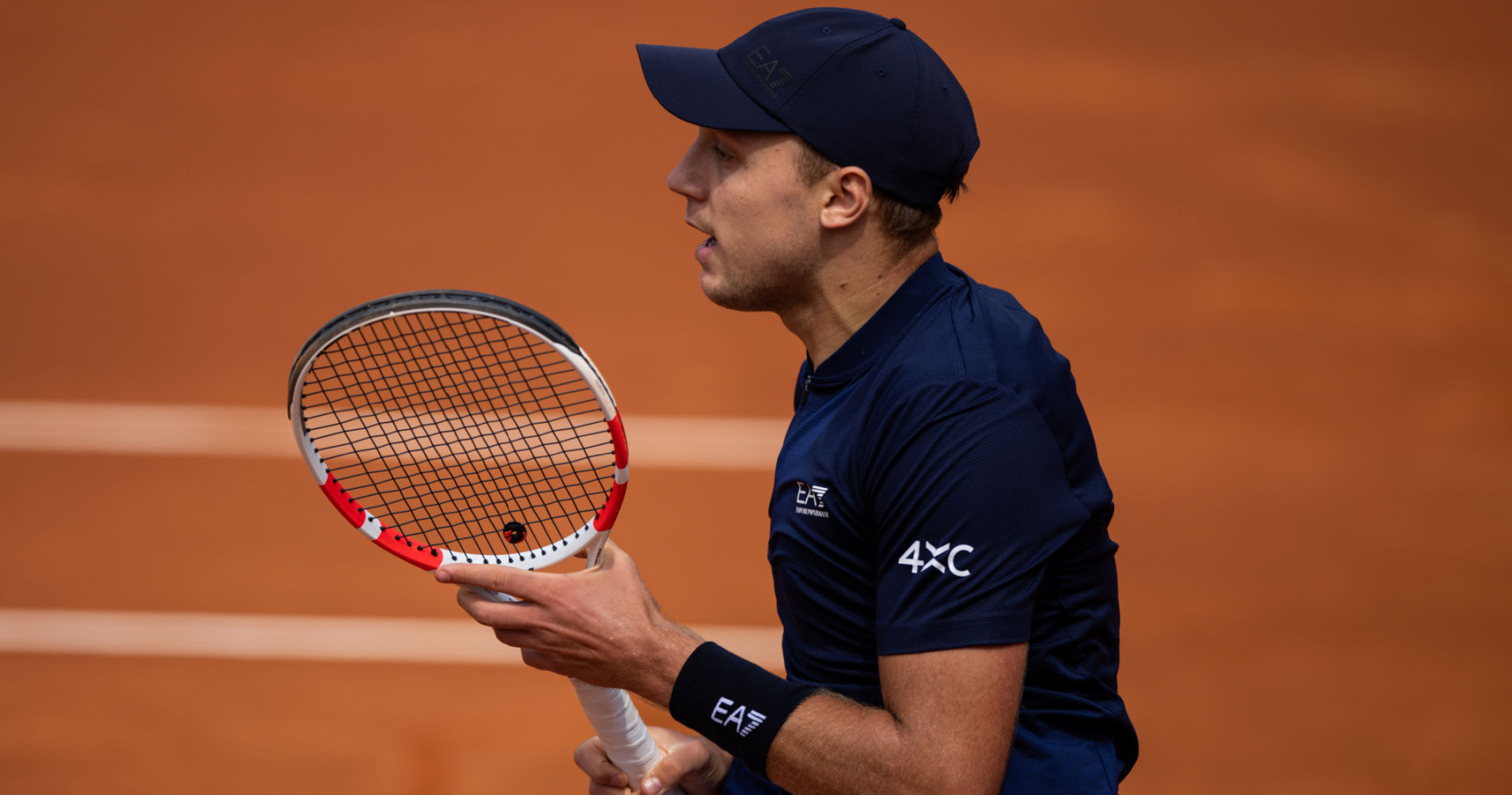 Roland-Garros Update: Medjedovic's Second Round Victory Roland-Garros Update: Medjedovic's Second Round Victory