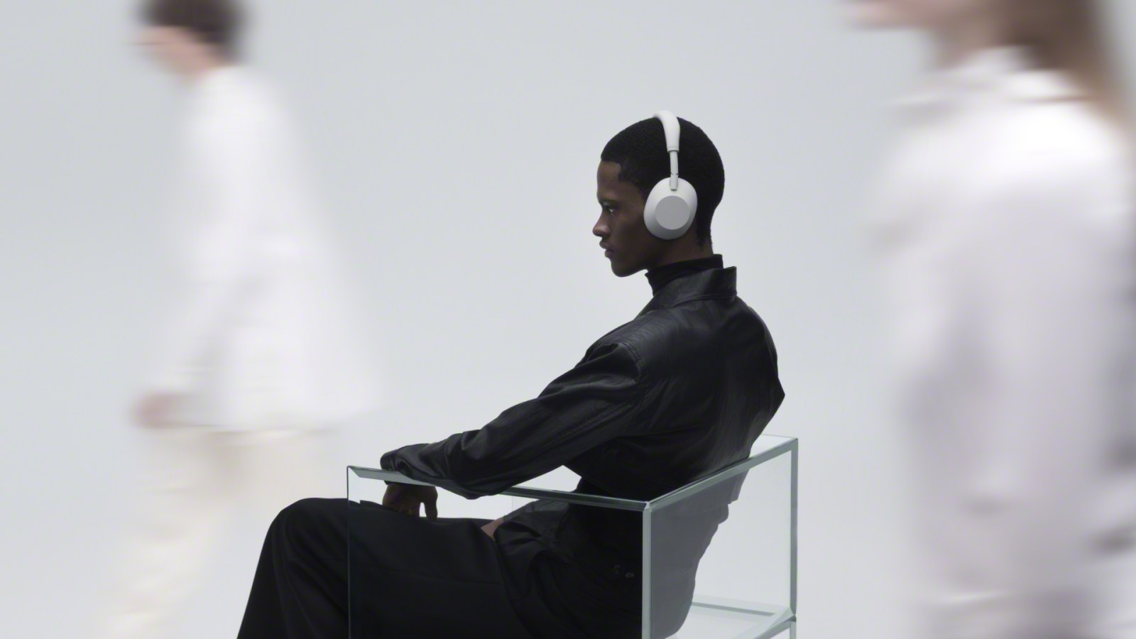 Sony's WH-1000XM6: Noise-Cancelling Headphones Compared To The Competition Sony's WH-1000XM6: Noise-Cancelling Headphones Compared To The Competition