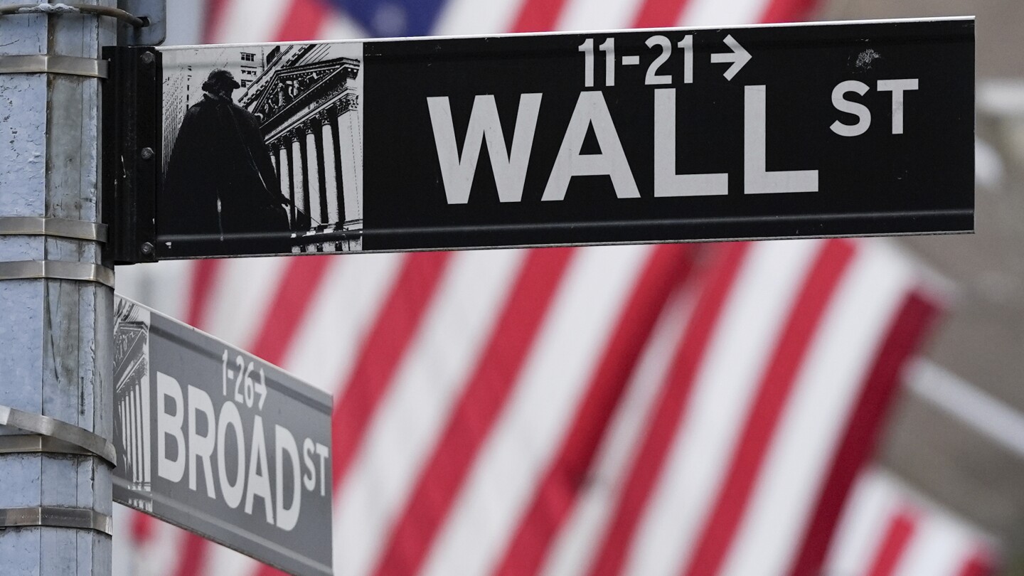 Stocks Climb, Pushing Wall Street Towards New Record