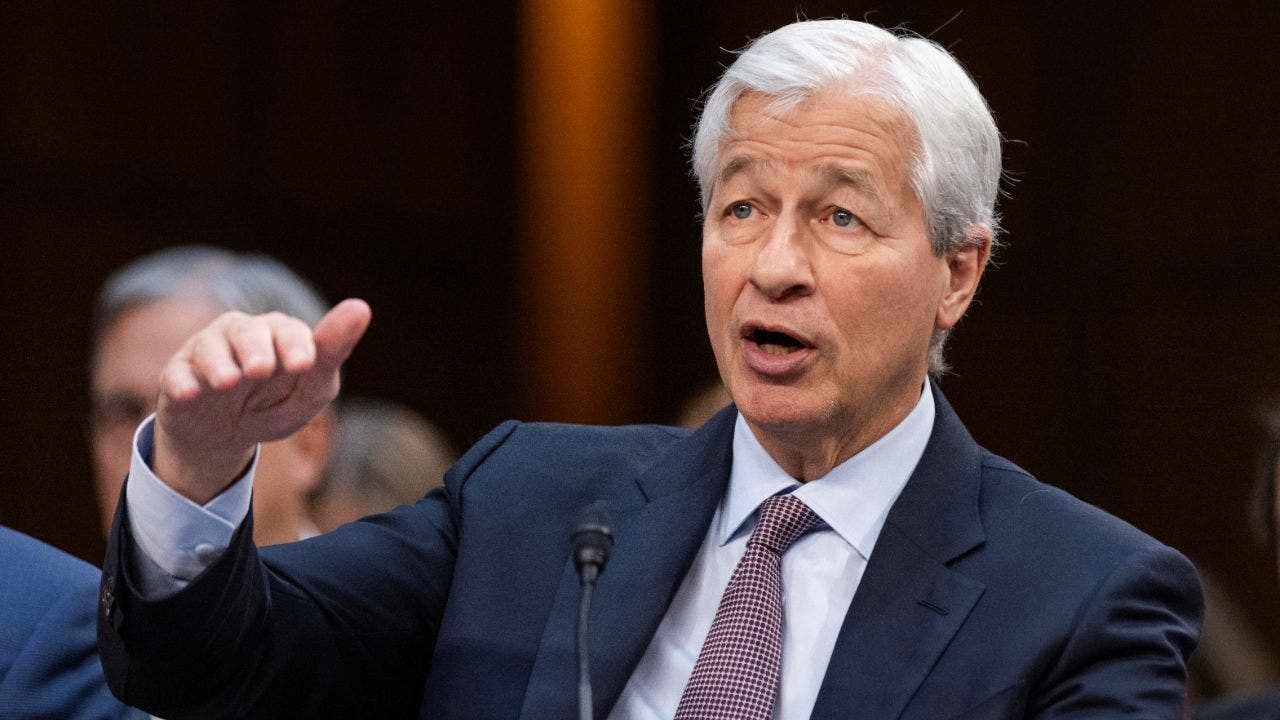 Tectonic Shifts: Dimon Urges Trump Team To Prioritize This One Thing Tectonic Shifts: Dimon Urges Trump Team To Prioritize This One Thing