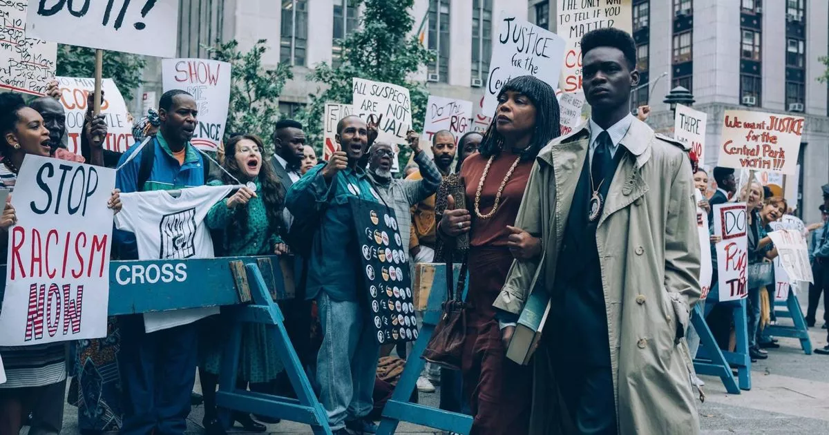 This Netflix Series Is A Masterpiece, But Be Warned: It's Hard To Watch This Netflix Series Is A Masterpiece, But Be Warned: It's Hard To Watch