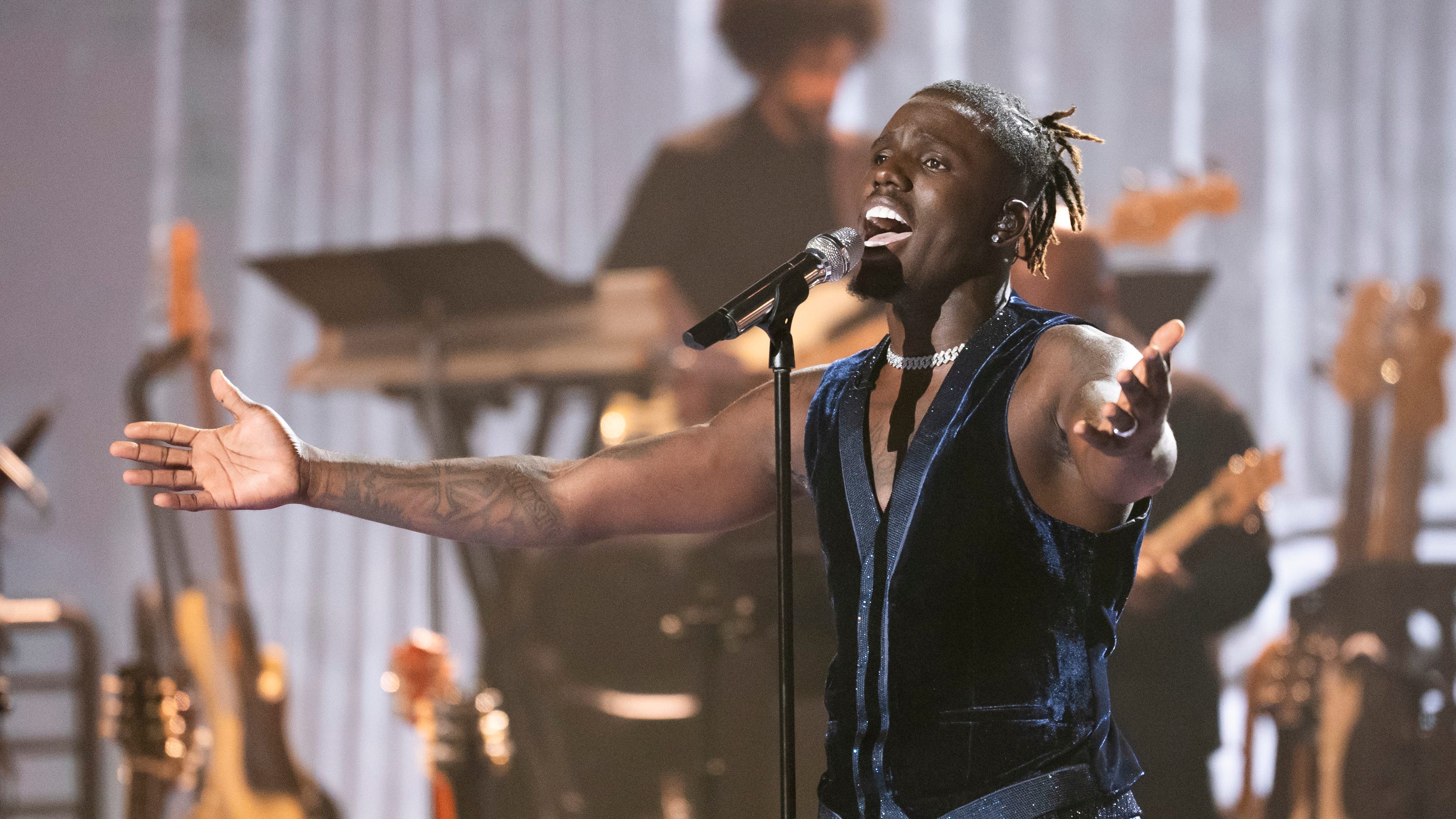 Threats Force American Idol's Jamal Roberts To Decline Mississippi Town Key