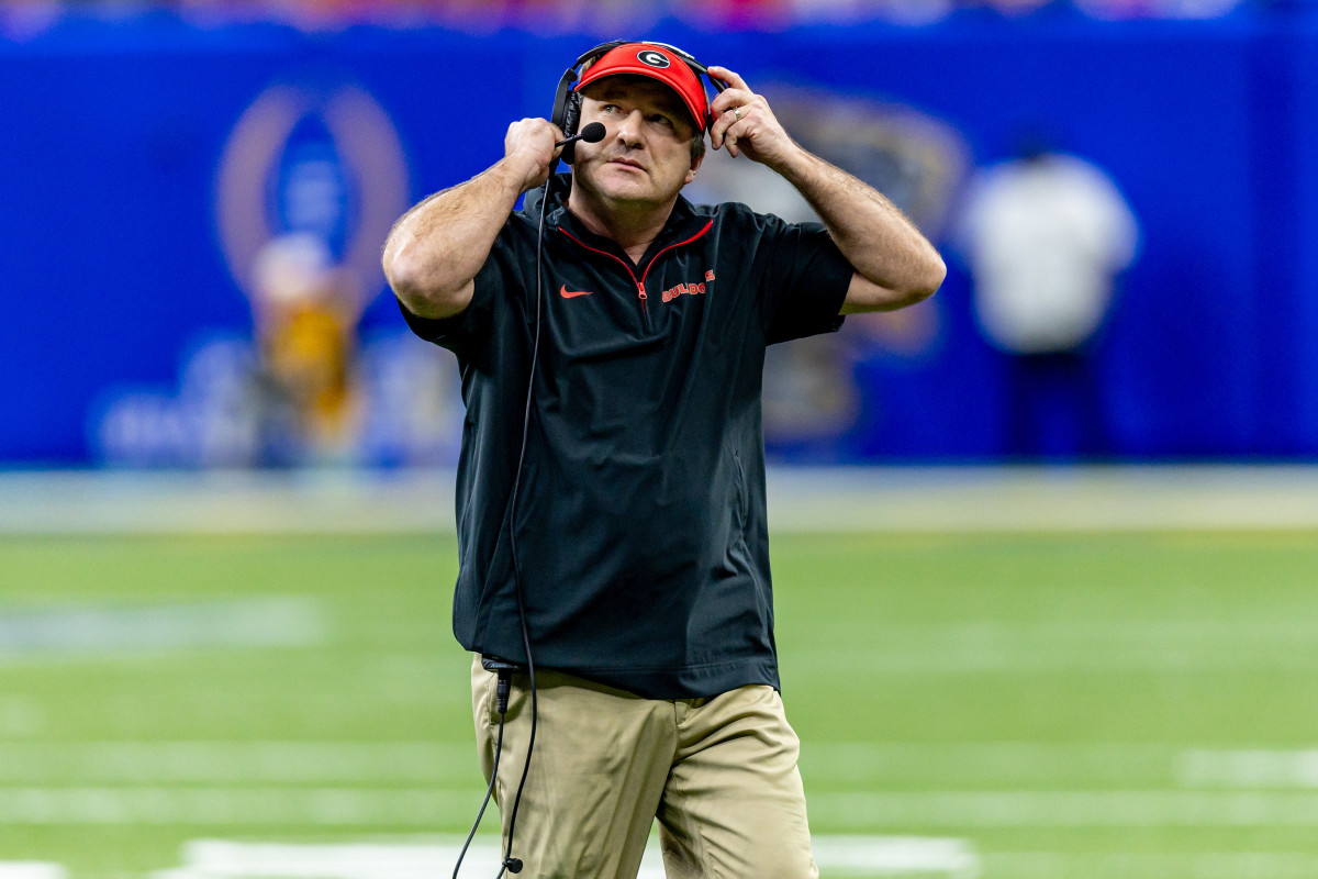 Top Recruit's Decommitment Shakes Up Georgia's 2024 Class