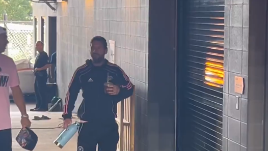 Watch: Messi's Arrival In Cincinnati Before FC Cincinnati Game Watch: Messi's Arrival In Cincinnati Before FC Cincinnati Game