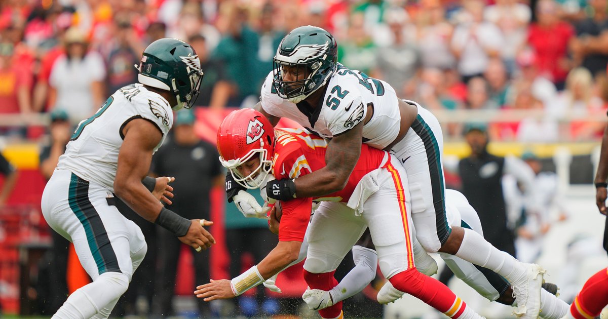 Week 2 NFL Recap: Eagles Vs. Chiefs - Game Ball, Three Stars & Snap Counts