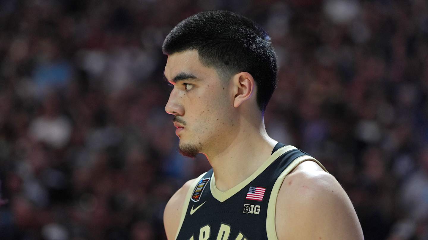 Zach Edey, Purdue's 7'4